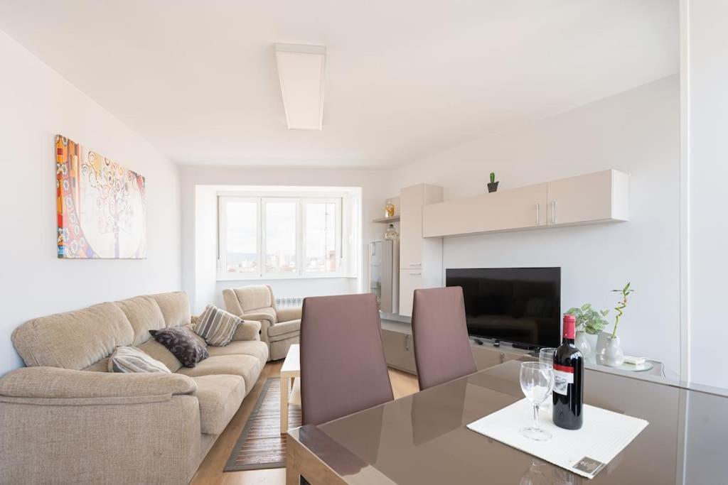 Myhousespain - Moderno Piso Frente Al Mar 기욘 외부 사진