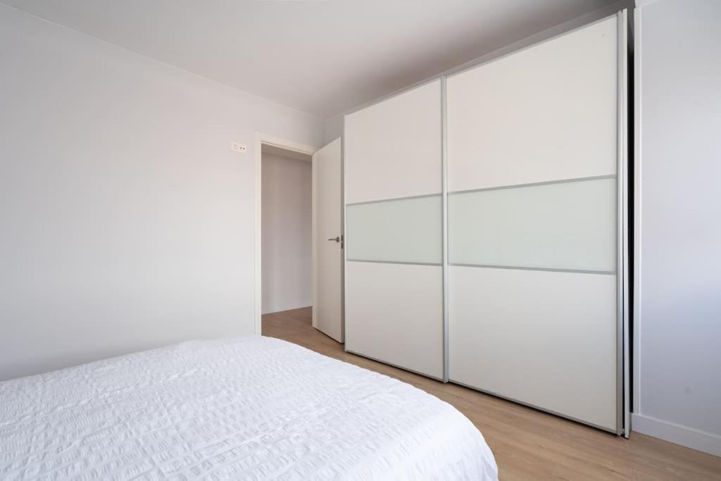Myhousespain - Moderno Piso Frente Al Mar 기욘 외부 사진