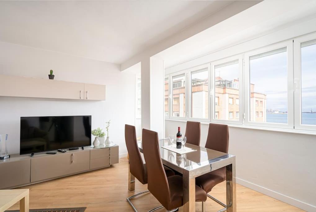 Myhousespain - Moderno Piso Frente Al Mar 기욘 외부 사진